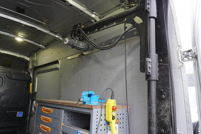 Ford TRANSIT 2.0 TDCI 130PK L3H2 EURO 6 - Airco - Navi - Cruise - Camera - ¤ 11.900,- Excl.