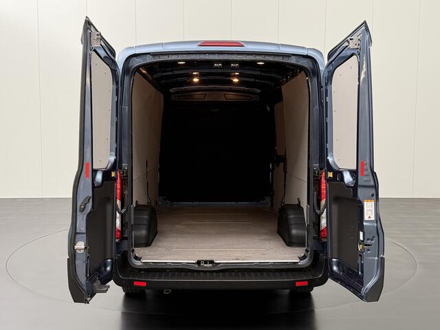 Ford TRANSIT 2.0TDCi 130PK L3H2 | Airco | Cruise | 3-Persoons | Betimmering