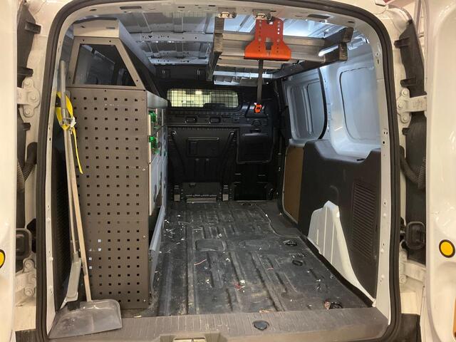 Ford TRANSIT CONNECT 1.5 EcoBlue L2 Trend | 100pk Automaat! | Trekhaak | Scherm met Carplay/Android Auto | Stoel met bank | Stoelverwarming | Camera | Trekhaak | Lichtmetalen velgen | Cruise Control