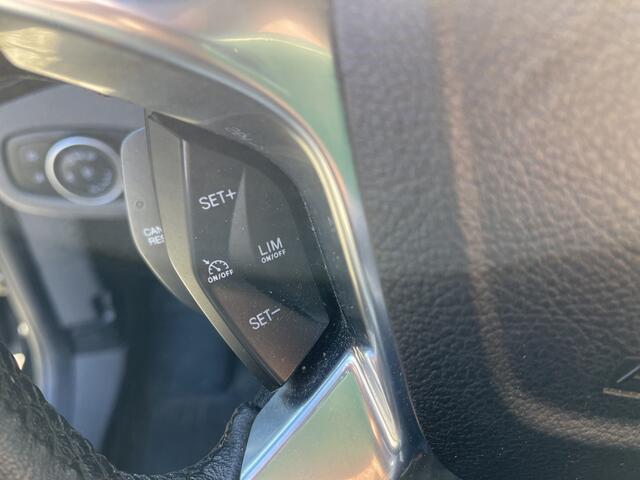 Ford TRANSIT CONNECT 1.5 EcoBlue L2 Trend / vaste prijs rijklaar ¤ 13.950 ex btw / nieuwe distributie riem compleet! / lease vanaf ¤ 256 / airco / cruise / trekhaak / 17 inch velgen / euro 6 diesel