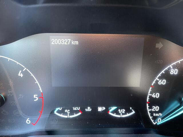 Ford TRANSIT CONNECT 1.5 EcoBlue L2 Trend / vaste prijs rijklaar ¤ 13.950 ex btw / nieuwe distributie riem compleet! / lease vanaf ¤ 256 / airco / cruise / trekhaak / 17 inch velgen / euro 6 diesel