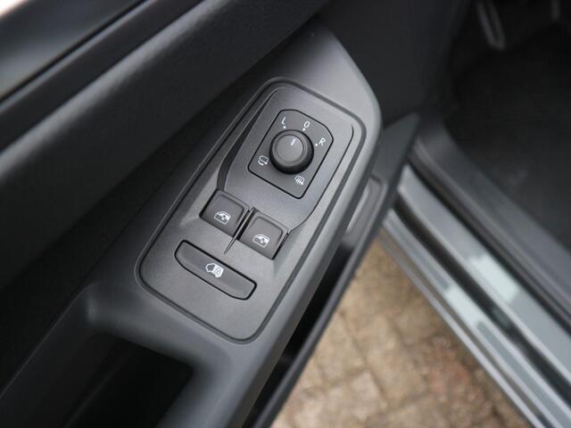 Ford TRANSIT CONNECT 1.5 EcoBoost PHEV L2 Limited * ADAP CRUISE * TREKHAAK * BLIS * NAVI *