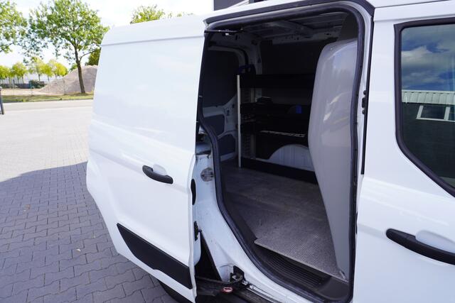 Ford TRANSIT CONNECT 1.5 EcoBlue EURO 6 - Airco - Navi - Trekhaak - ¤9.499,- Excl.