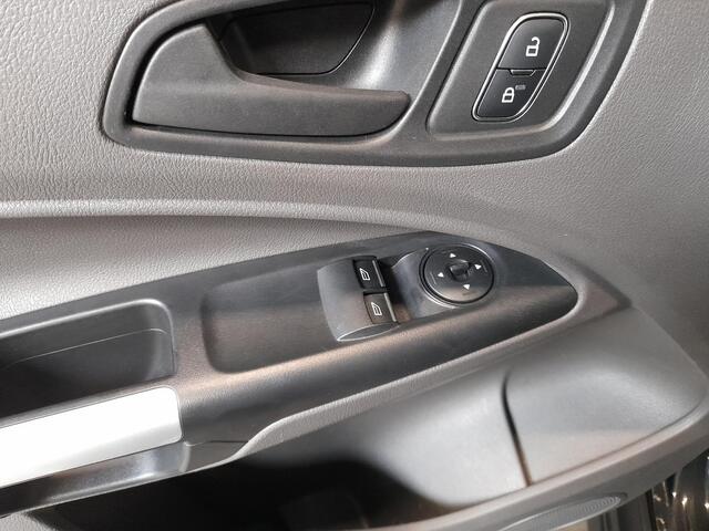 Ford TRANSIT CONNECT L2 Trend Navigatie Airco Parkeersensoren Camera Bluetooth Carplay/Android Auto Trekhaak