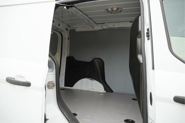Ford TRANSIT CONNECT 1.5 TDCI L1 Economy Edition BJ2018 Trekhaak | Airco | Cruise control | Stuurbekrachtiging | Getint glas | Tussenschot | Achterdeuren | Zijdeur