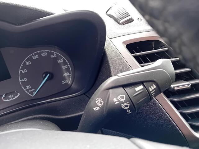 Ford TRANSIT CONNECT 100pk L2 Trend Automaat Trekhaak Airco Navi Cruise Automaat Trekhaak Navi Airco PDC A Cruise 3Zits Camera DAB+