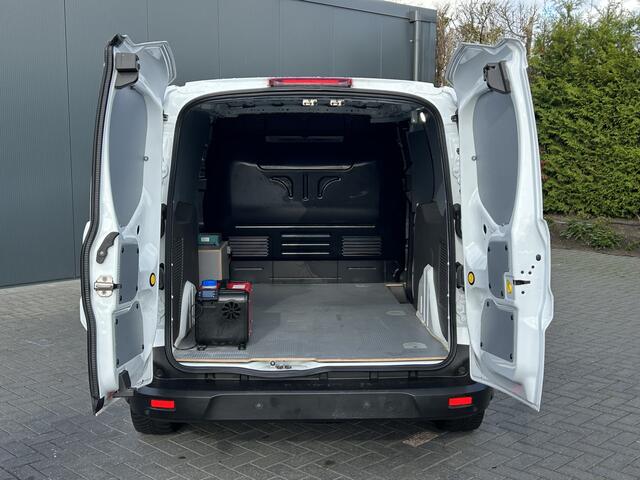Ford TRANSIT CONNECT 1.5 EcoBlue AUTOMAAT / L2H1 / 1e EIG. / AIRCO / ADAPTIVE CRUISE / NAVI / STOELVERWARMING / CAMERA / BLUETOOTH