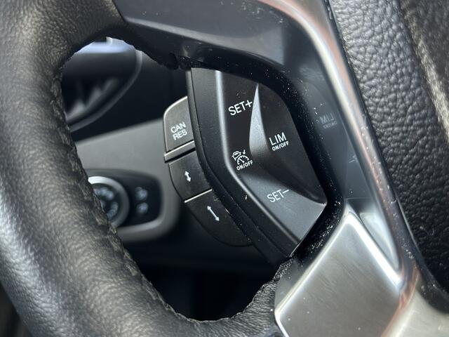 Ford TRANSIT CONNECT 1.5 EcoBlue AUTOMAAT / L2H1 / 1e EIG. / AIRCO / ADAPTIVE CRUISE / NAVI / STOELVERWARMING / CAMERA / BLUETOOTH