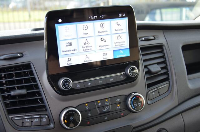 Ford TRANSIT CUSTOM 320 2.0 TDCI L2H1 Limited