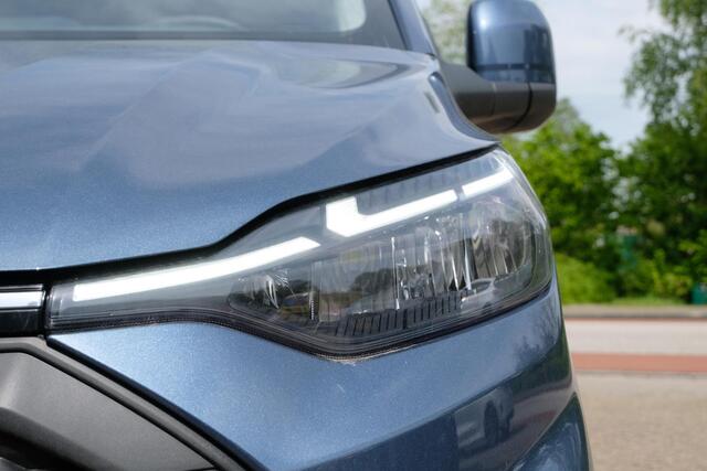 Ford TRANSIT CUSTOM 300 2.0 TDCI L2H1 Trend SCI