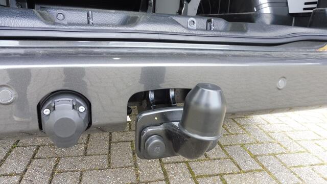 Ford TRANSIT CUSTOM Nwe model 2.0 TDCI 170 L2H1 Limited Automaat VOORRAADDEAL