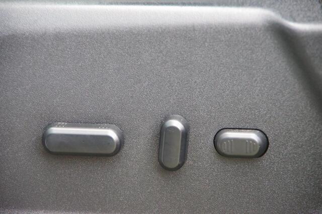 Ford TRANSIT CUSTOM 2.0 TDCI L2 ACTIVE EDITION, 170PK AUT. TREKHAAK, 17'' LMV, SIDESTEPS, CAMERA, CRUISE, AIRCO, STOELVERWARMING