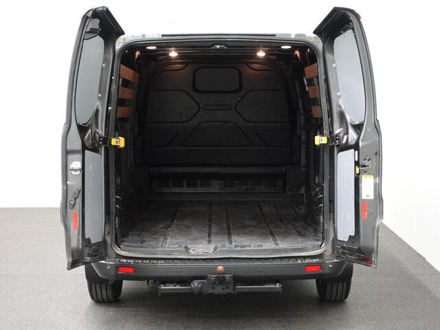 Ford TRANSIT CUSTOM 300 2.0 TDCI L2H1 Trend Automaat Airco Navi Cruise Parkeersensoren Camera Trekhaak Carplay