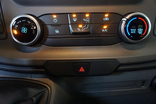 Ford TRANSIT CUSTOM 300 L2H1 Trend Dubbele Cabine Automaat Airco Bluetooth Cruise Control Navi Trekhaak