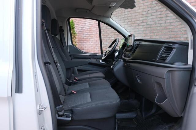 Ford TRANSIT CUSTOM 300 2.0 TDCI L1H1 Trend 130pk/96kW Automaat | 3 stuks leverbaar! | Dodehoek | Multimediascherm | Carplay | Camera | Voorruitverwarming | etc. etc. 79581