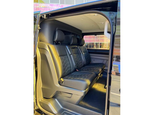 Ford TRANSIT CUSTOM 320 2.5 PHEV L2H1 Black Platinum DUBBEL CABINE | 2250 KG AHW | 1100 KG Laadvermogen | Lederen Bekleding | Stoel-Stoel | Privacy Glass |