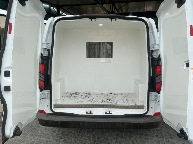 Ford TRANSIT CUSTOM 280 2.0 TDCI L1H1 Trend 136pk | Koelauto | Koelwagen | Koel | BPM vrij | Koeling Temperatuur tot -20 graden bij max 30 graden buitentemperatuur | Stoelverwarming | Koelunit type Z120 merk Zanotti onderdeel Daikin | Camera