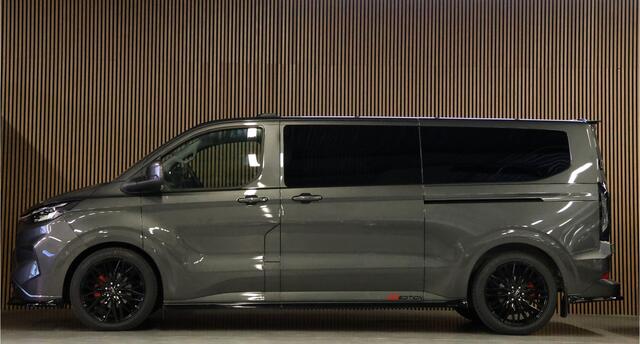 Ford TRANSIT CUSTOM 300 2.0 TDCI 170PK L2H1 DC LIMITED | L+R Schuifdeur | Dubbel Cabine | ACC | Blind Spot | Navigatie | Camera | CarPlay | Lane Assist | Raptor Edition | Trekhaak | 6-Zitter | Verlengde fabrieksgarantie tot 09-2029