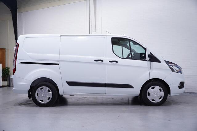 Ford TRANSIT CUSTOM 2.0 TDCI 130 pk L1H1 Navi, Camera, Airco Laadruimte Pakket, PDC V+A, Cruise control, 3-Zits