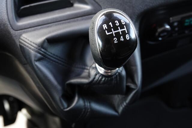 Ford TRANSIT CUSTOM L2H1 2.2Tdci 125Pk | Anniversary Edition | Stoel-Bank | Achteruitrijcamera | Trekhaak | Side Bars | 18'' | Magnetic Grey