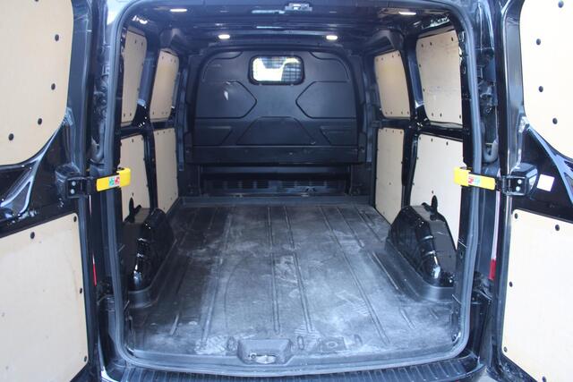 Ford TRANSIT CUSTOM 310 2.0 TDCI 170 PK L1H1 Sport | Camera | Voorruitverwarming | 17 INCH Lichtmetalen Velgen | Lederen Bekleding | Navigatie | BLIS | Lane departure |