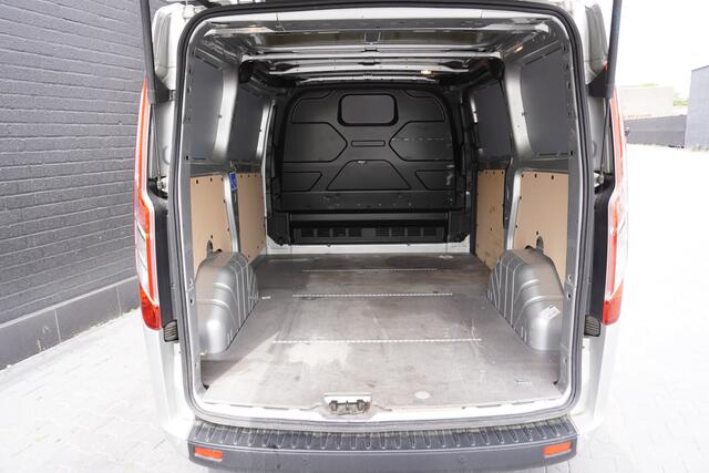 Ford TRANSIT CUSTOM 2.0 TDCI 130PK EURO 6 - Airco - Navi - Cruise - Stoelverwarming - ¤14.900,- Excl.