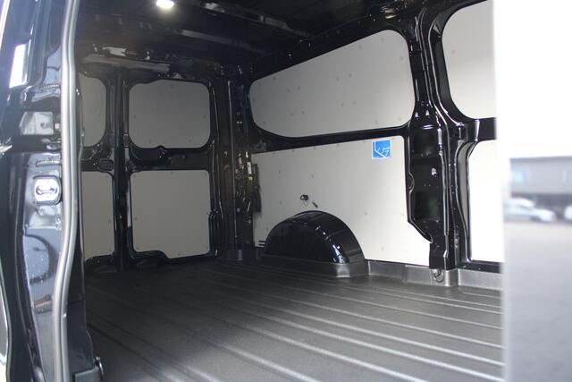 Ford TRANSIT CUSTOM 320 2.0 TDCI L2H1 Limited 150pk - Adaptive Cruise - Verwarmd stuur - Blind spot - Navigatie - Camera - Draadloos laden - Rijklaar