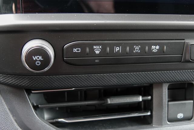 Ford TRANSIT CUSTOM L2H1 Dubbel Cabine 2.5PHEV 233Pk Aut. | Limited | Plug In Hybrid | 360° Camera | 2xSchuifdeur | Spoilerpack | 19'' | Agate Black