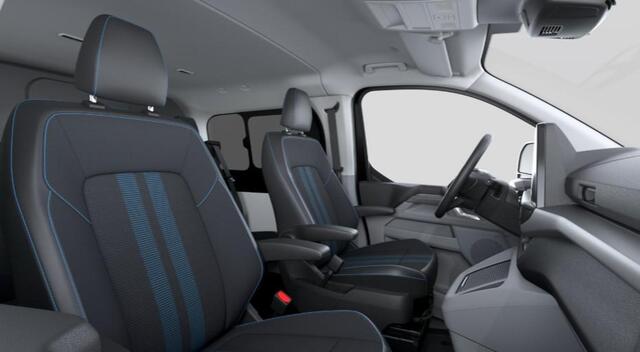 Ford TRANSIT CUSTOM 320 2.5 PHEV L2H1 Sport DC 233pk | Dubbele zijschuifdeur | Inklapbare trekhaak | 19 inch lichtmetalen Sport velgen (mat zwart) | Verwarmbaar stuurwiel | Navigatie systeem