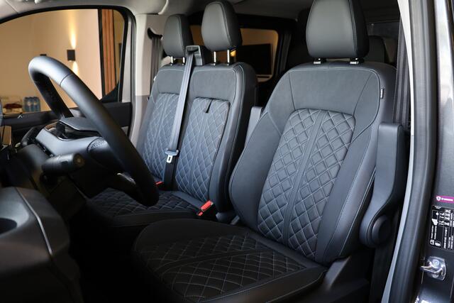 Ford TRANSIT CUSTOM 320 2.0 TDCI 170PK L2H1 DC LIMITED | L+R Schuifdeur | Dubbel Cabine | ACC | Blind Spot | Navigatie | Camera | CarPlay | Lane Assist | Raptor Edition | Trekhaak | 6-Zitter | Verlengde fabrieksgarantie tot 09-2029