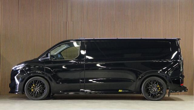 Ford TRANSIT CUSTOM 320 2.0 TDCI L2H1 DC Limited 170 PK | BPM VRIJ | ACC | Blind Spot | Navigatie | Camera | CarPlay | Lane Assist | Stoelverwarming | Raptor Edition | NL Auto | 6-Zitter | Dubbel Cabine