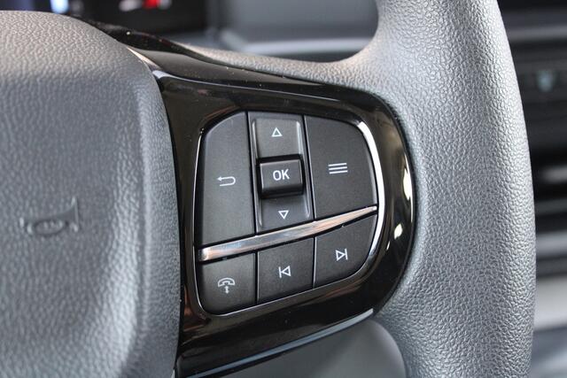 Ford TRANSIT CUSTOM 320 2.0 TDCI L2H1 Trend DC 136pk - Carplay - Android - Camera - Trekhaak - LED koplampen - Stoelverwarming - Draadloos laden - Rijklaar