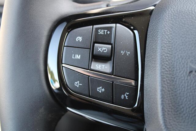 Ford TRANSIT CUSTOM 320 2.0 TDCI L2H1 Trend DC 136pk - Carplay - Android - Camera - Trekhaak - LED koplampen - Stoelverwarming - Draadloos laden - Rijklaar