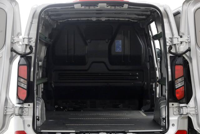 Ford TRANSIT CUSTOM 320 2.0 TDCI 136pk L1H1 Trend LED/ACC/Navi/Camera 06-2024