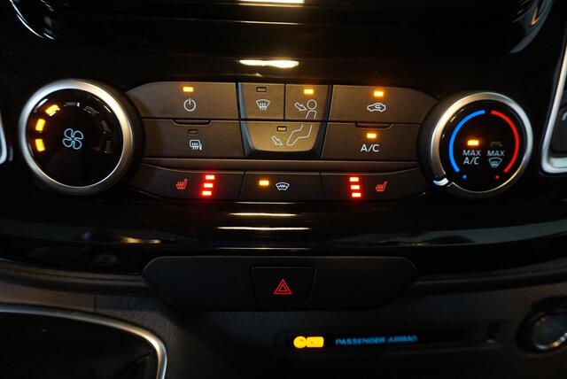 Ford TRANSIT CUSTOM 290 2.0 TDCI L2H1 Sport Airco ACC Bluetooth Navi Trekhaak Stoelverwarming