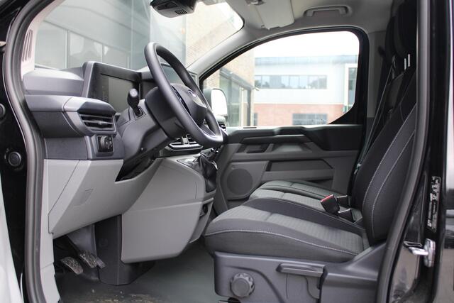 Ford TRANSIT CUSTOM 320 2.0 TDCI L2H1 Trend 136pk - Carplay - Android - LED koplampen - Stoelverwarming - 70l tank - Rijklaar