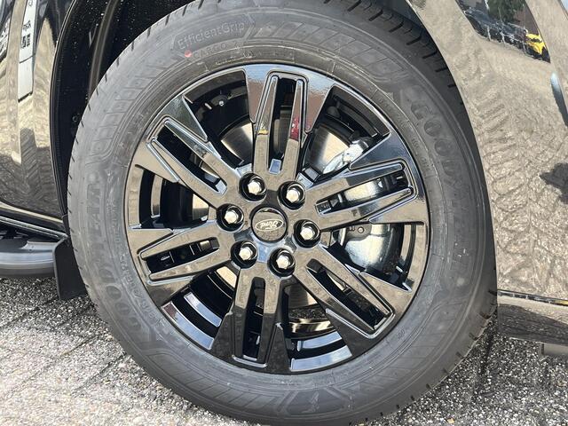 Ford TRANSIT CUSTOM 320 2.5 PHEV L2H1 Black Platinum DC | SCI | 233pk | Netto bijtelling 2025 vanaf 461,- per maand! | Driver Assistance Pack Ultimate | Dubbele Zijschuifdeuren | Ford Voorraad