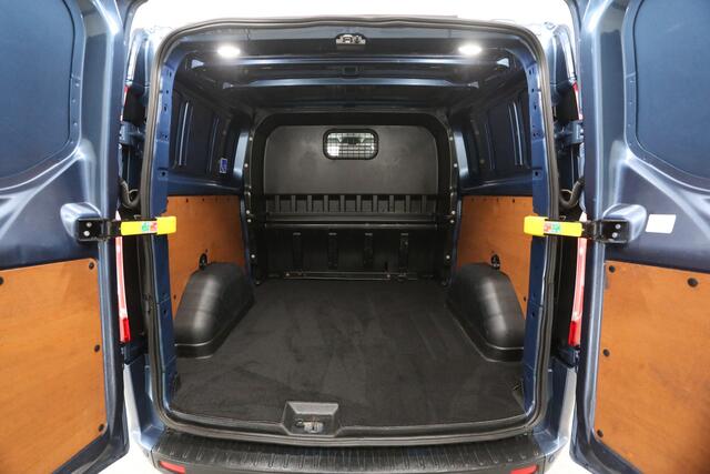 Ford TRANSIT CUSTOM 300 2.0 TDCI L2H1 | DC | 6-Zits | Carplay | Cruise | Airco | Navigatie | Trekh. | Parkeersens.