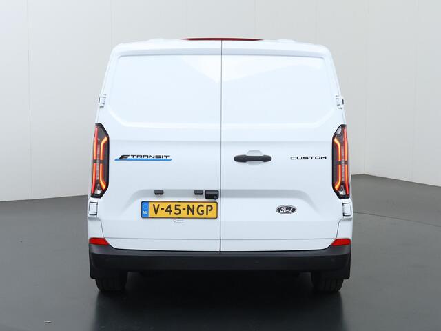 Ford TRANSIT CUSTOM E-Transit 320 | L1 H1 | Trend | 65 kWh | 2300 KG. AHW | Climate Control | Apple Carplay / Android Auto | 328 KM Range | Voorruitverwarming | Stoelverwarming | LED Koplampen | Achterdeuren |