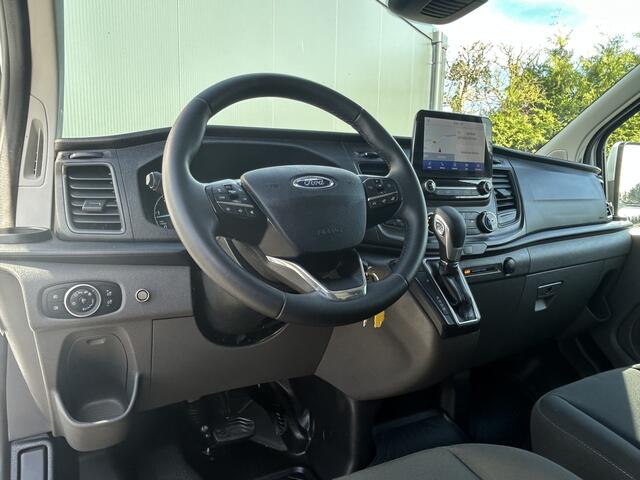 Ford TRANSIT CUSTOM 2.0 TDCI 130 PK AUTOMAAT / L2H1 / 1e EIGENAAR / 44.043 KM !! / AIRCO / ADAPTIVE CRUISE / NAVI / 3-ZITS
