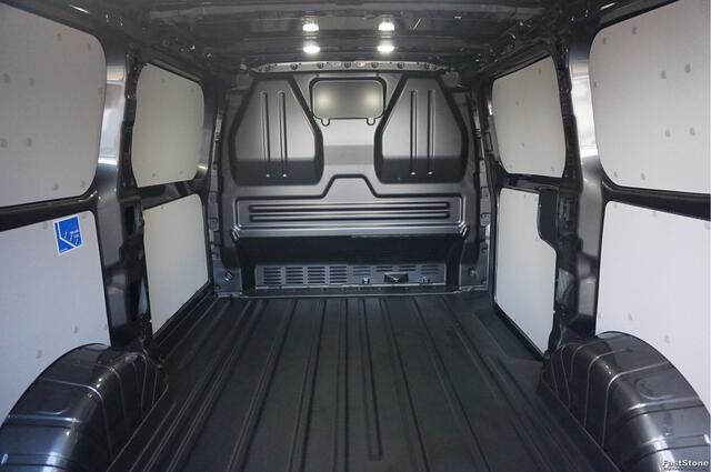 Ford TRANSIT CUSTOM 300S 150PK Limited BPM VRIJ!! Navi, Cam, Adap. Cruise, 17" LM, Trekhaak!! NR. A185