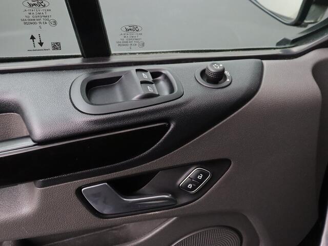 Ford TRANSIT CUSTOM 2.0TDCi 130PK Automaat Limited | Imperiaal | Trekhaak | Navigatie | Camera | Airco | Cruise | 3-Persoons