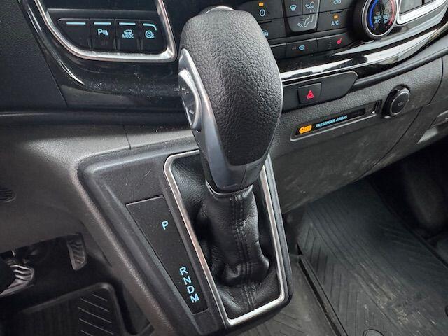 Ford TRANSIT CUSTOM 300 2.0 TDCI 130pk L2 H1 Limited Automaat 3persoons Airco/ECC,Navigatie,Camera 1e Eigenaar