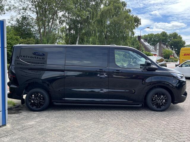 Ford TRANSIT CUSTOM 320 2.5 PHEV L2H1 Black Platinum DC ZUID | Ford Voorraad | Prijs is excl. BTW EN BPM | incl. ¤4.422,- korting! | Dubbele cabine Snoeks leder | Full led | Dubbele zij-schuifdeur | Direct uit voorraad leverbaar! | Full options