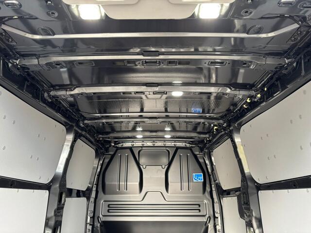 Ford TRANSIT CUSTOM 320 2.0 TDCI L2H1 Limited | Trekhaak | Camera | Origineel NL | Navigatie | Voorruitverwarming