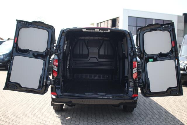 Ford TRANSIT CUSTOM 300 2.0TDCI 170pk L2H1 Limited | Automaat | L+R Zijdeur | Adaptive cruise | LED | BLIS | Sync 4 13" | Keyless | Camera | LMV | Lease 771,- p/m