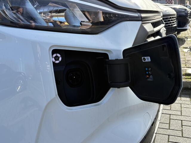 Ford TRANSIT CUSTOM 320 2.5 PHEV L1H1 Trend 233pk | Zuid | 13 polige trekhaak met Trailer Sway Control | LED laadruimteverlichting (5 spots) | Laadvloer Hout