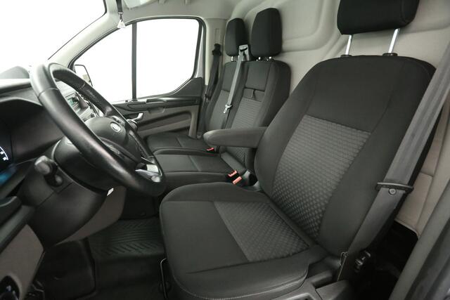 Ford TRANSIT CUSTOM 300 2.0 TDCI L2H1 | 2800KG Trekgew. | Airco | Cruise | 3-Zits | Parkeersens. | LED