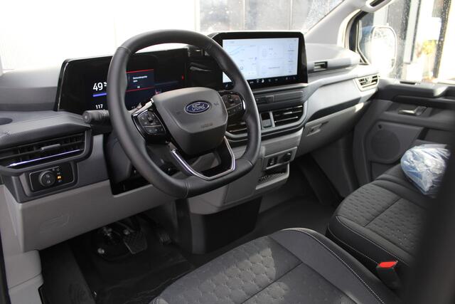 Ford TRANSIT CUSTOM E-Transit 340 L2H1 Limited 65 kWh 218pk - 2x Schuif - LED - 360 Camera - B&O - ACC - Navi - Stoel/Stuurverwarming - Rijklaar