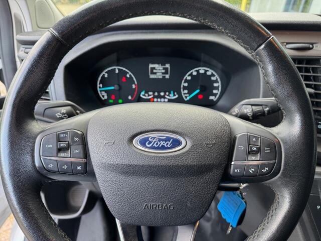 Ford TRANSIT CUSTOM 2.0 TDCi 130PK L2H1 Automaat Airco, Navi, 3-pers, Leder, Cruisecntrl, PDC, Camera